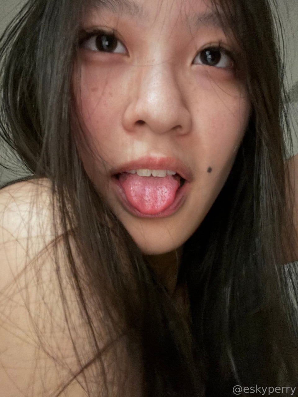 1025_20-_20AgADYa4xG4u3yUU.jpg