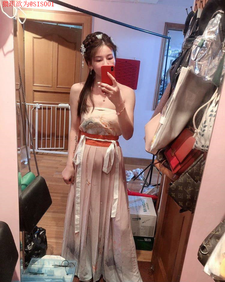 1602604964.fst.bOW.jpg